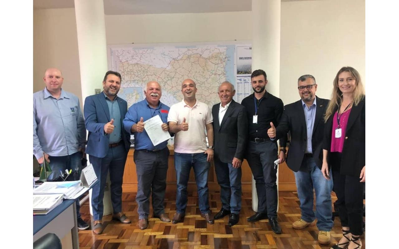 União de forças entre prefeitos e deputados pode destravar projeto de pavimentação entre Atalanta e Ituporanga