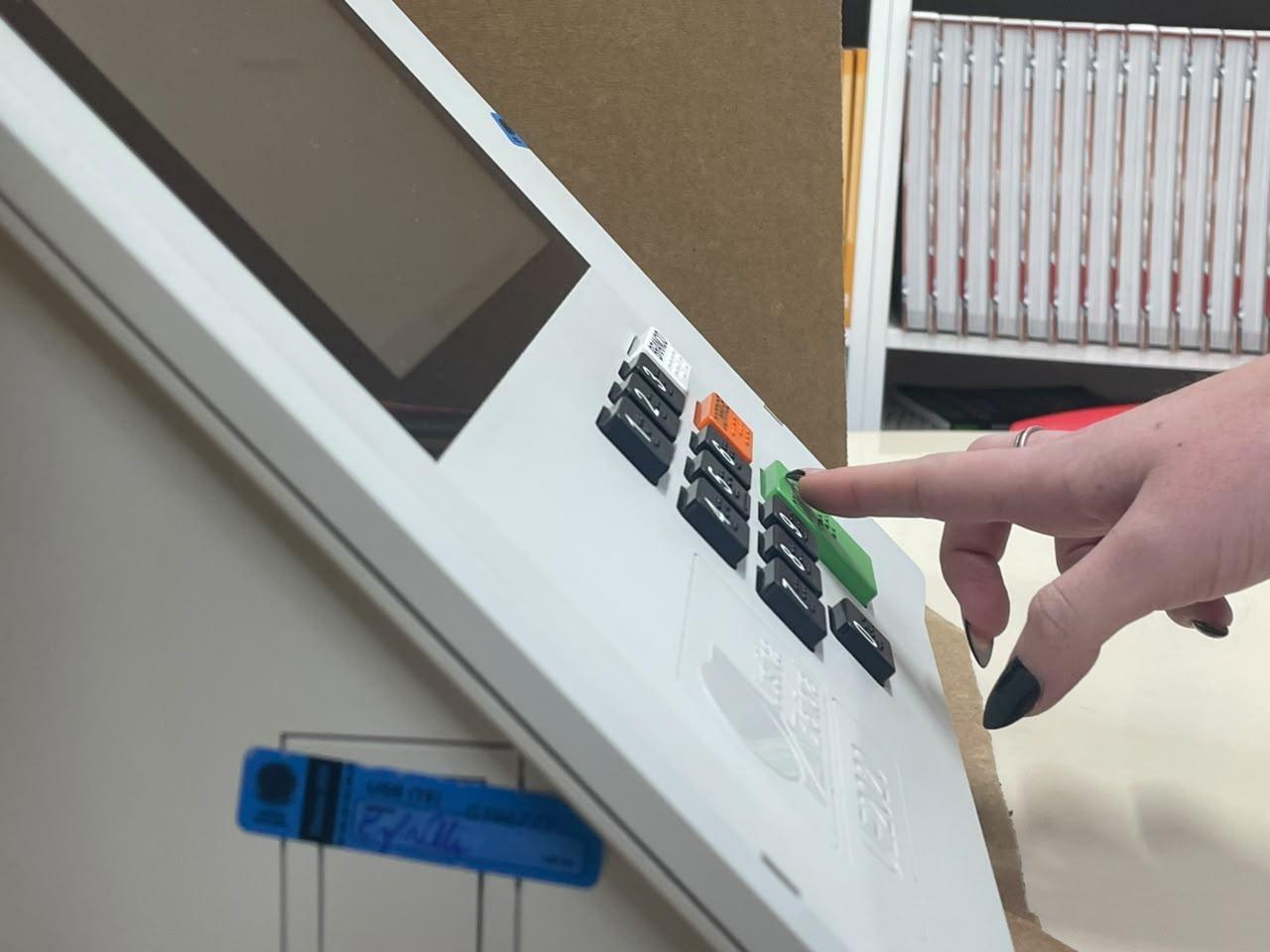 Urnas apresentam problemas em Ituporanga, Petrolândia e Imbuia durante votação