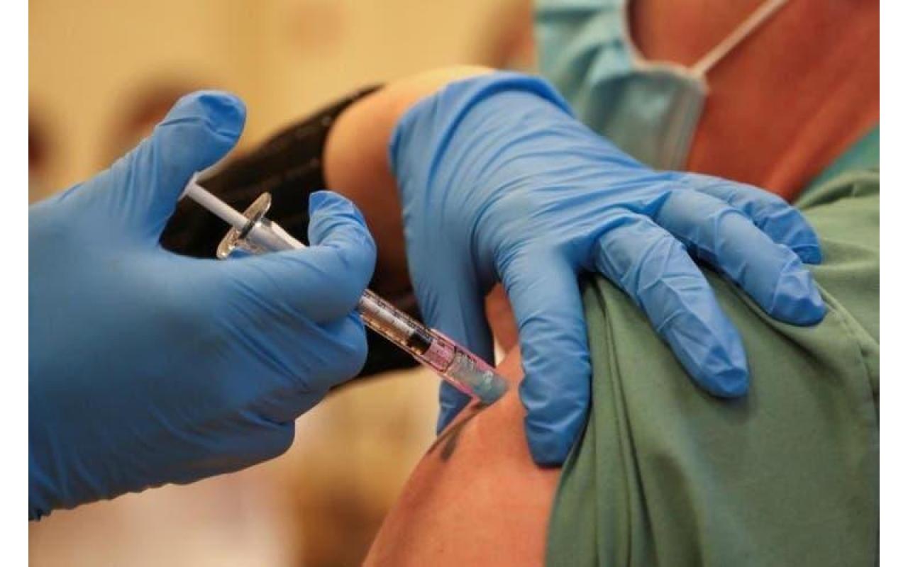 Vacina contra o coronavírus: Ministério da Saúde prevê início da imunização em 20 de janeiro 