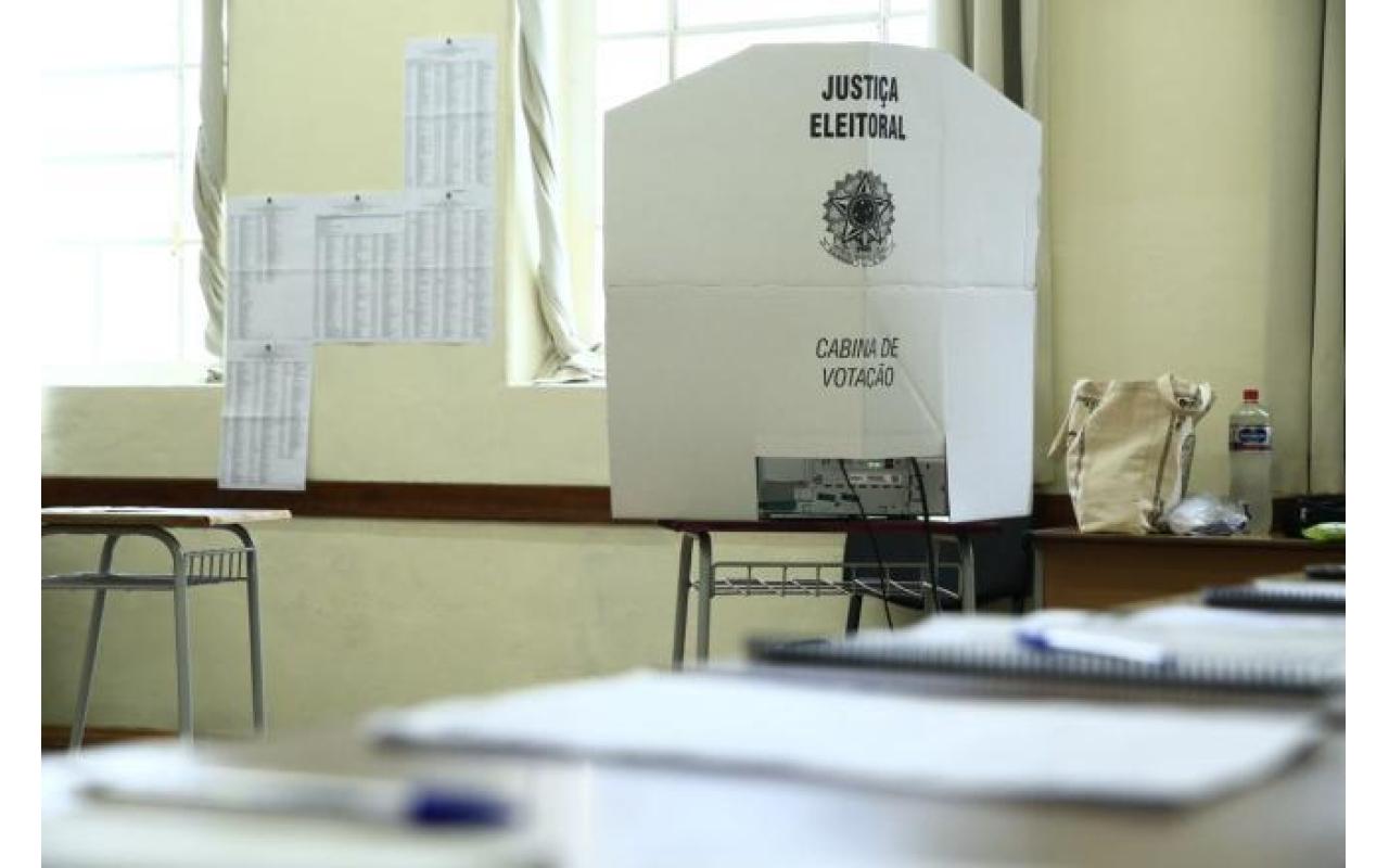 Veja como votaram os oito candidatos ao governo de Santa Catarina 