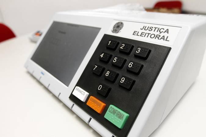 Veja os prefeitos eleitos ou reeleitos neste domingo