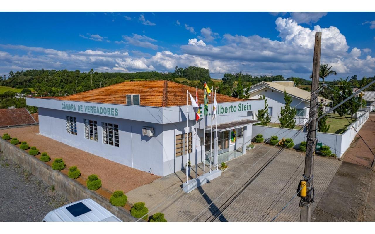 Vereador de Chapadão do Lageado sugere que produtores de leite procurem administração para auxílio no custeio de exames no rebanho