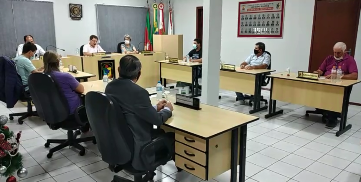 Vereadores aprovam projeto que autoriza administração de Alfredo Wagner firmar termo de cessão de uso de imóvel para Apae