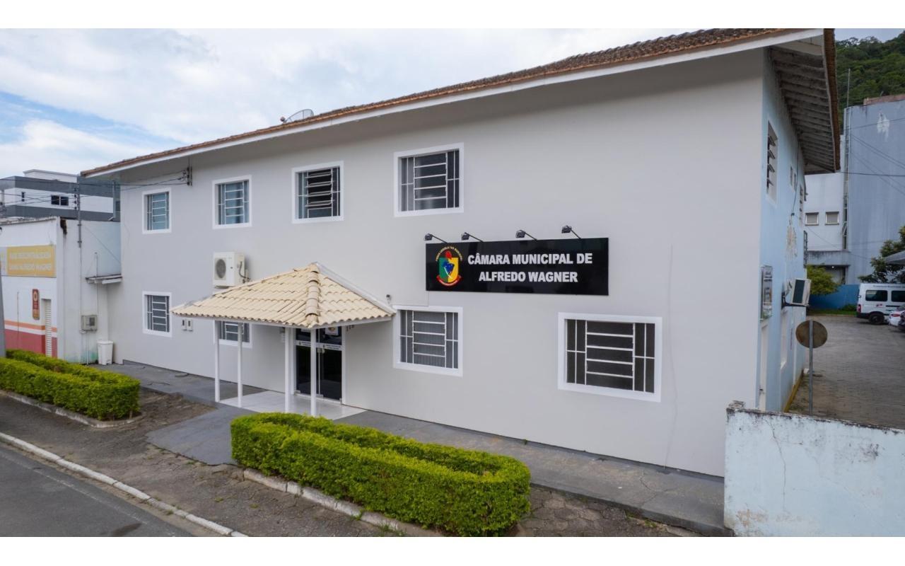 Vereadores de Alfredo Wagner pedem que secretaria de obras faça revitalização da estrada de Riozinho