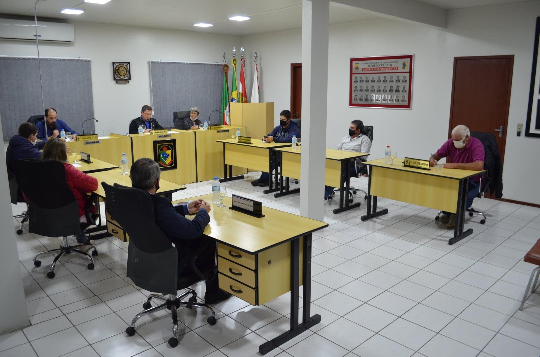 Vereadores de Alfredo Wagner voltam a cobrar instalação de redutores de velocidade na cidade
