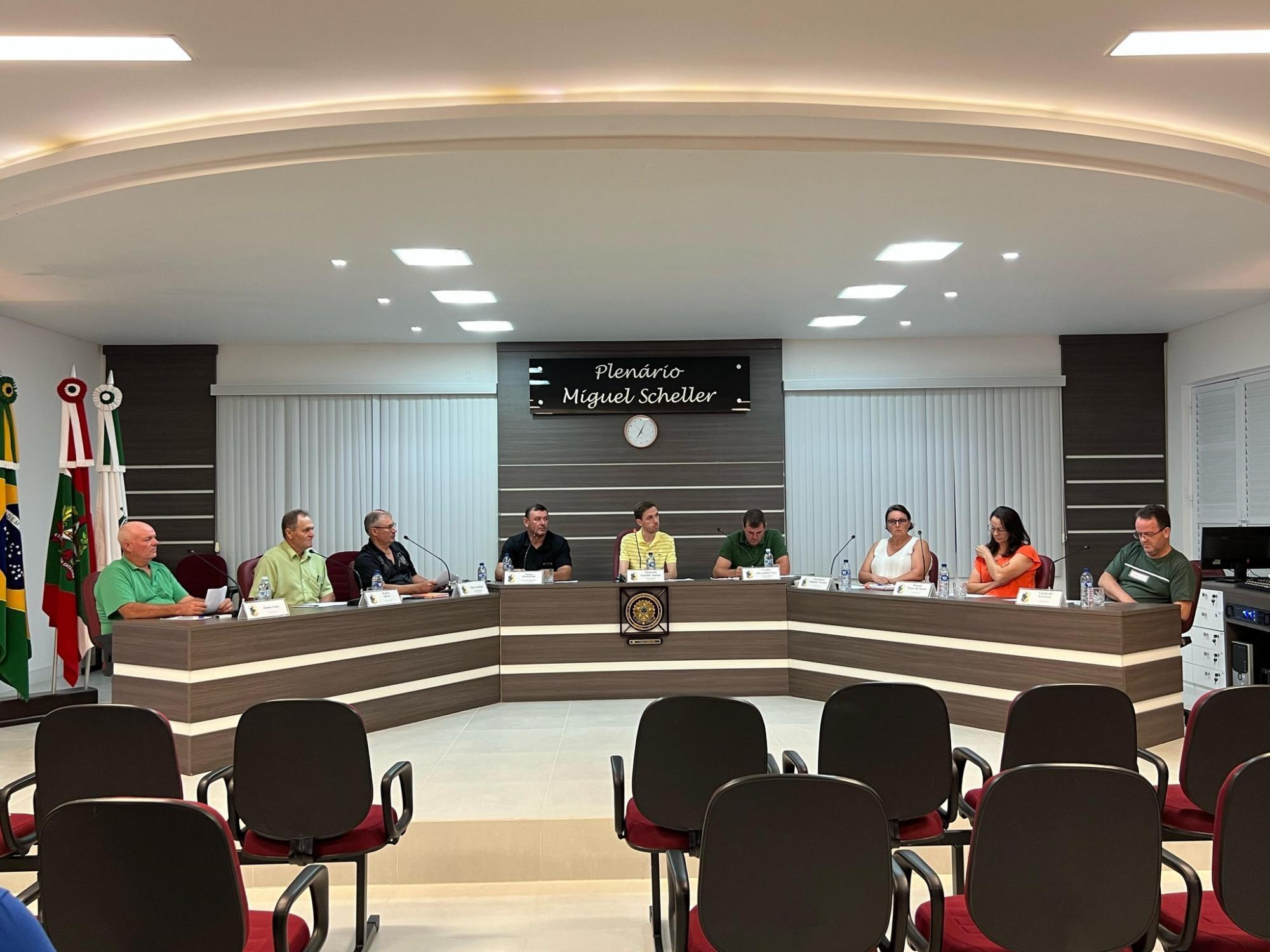 Vereadores de Atalanta visitam setores da prefeitura e garantem reajuste de 5% para servidores