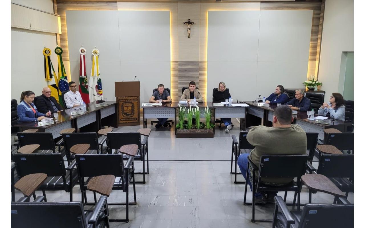 Vereadores de Petrolândia aprovam projeto que permite que administração municipal realize empréstimo de R$ 1,6 milhões