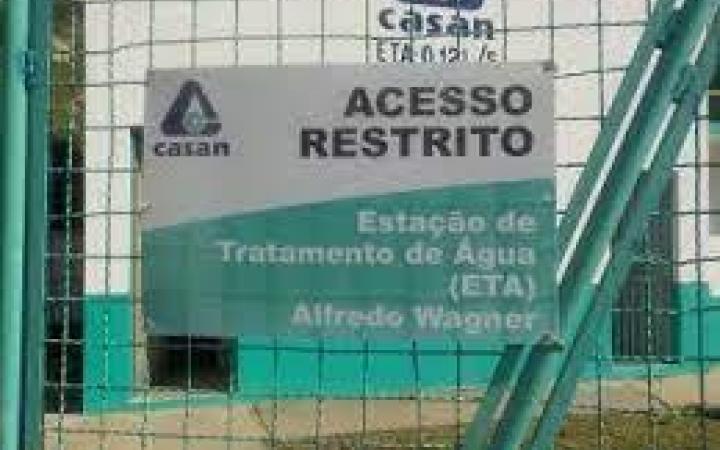Vereadores pedem melhorias na rede de distribuição de água por parte da Casan na comunidade de Demoras