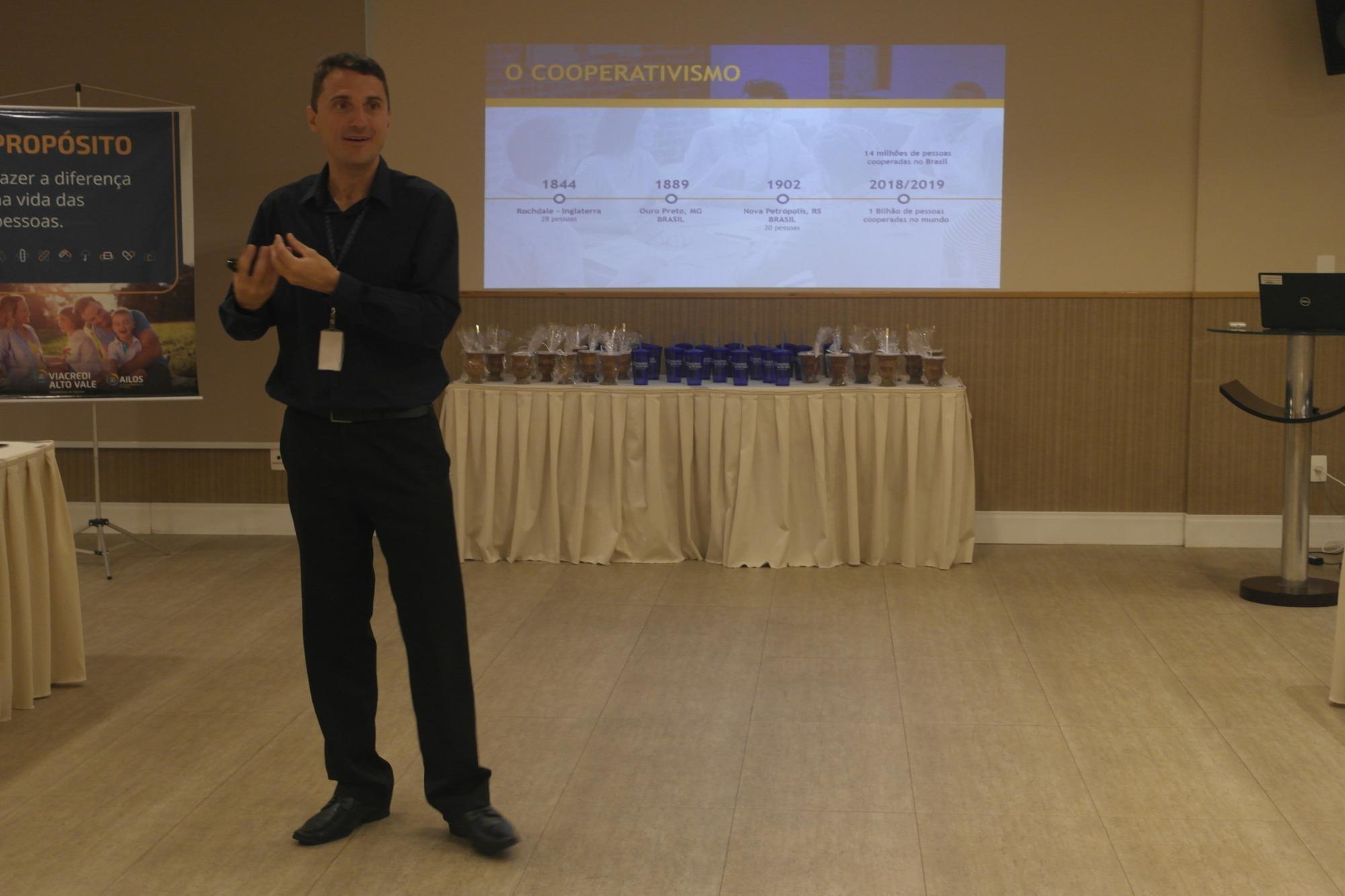 Viacredi Alto Vale alcança marca de 70 mil cooperados