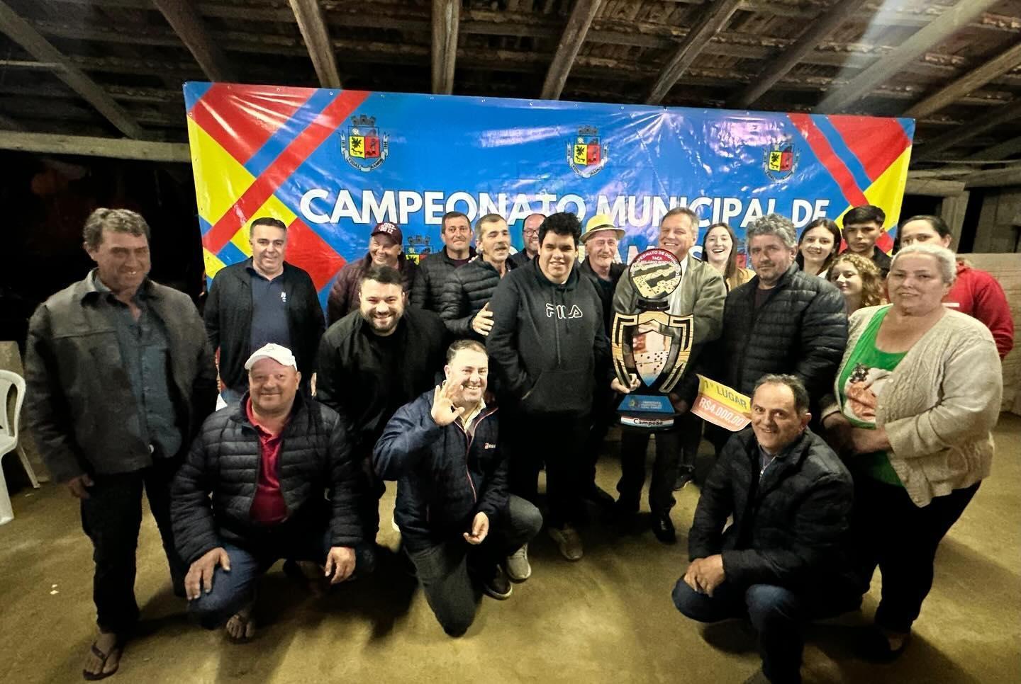 Vidal Ramos encerra campeonato de dominó e se prepara para final do futebol de campo