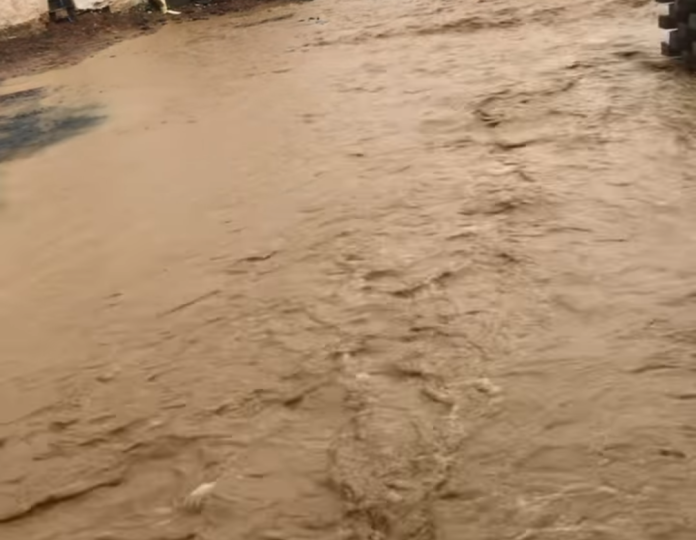 Chuva causa alagamentos e estragos em Taió - Foto: Reprodução/Demais News FM