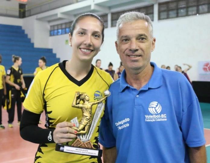 Rio do Sul conquista o heptacampeonato catarinense de voleibol feminino  - Carol - Melhor do campeonato