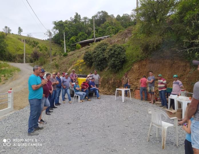 Frota do município de Chapadão do Lageado tem incremento com uma nova escavadeira hidráulica - 