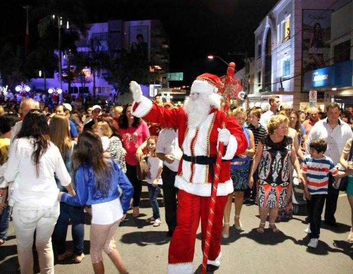 Luzes, decoração e desfile vão marcar a abertura do Natal Mágico de Ituporanga neste domingo  - 